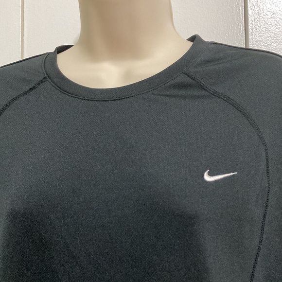NIKE Performance Black Short Sleeve Crew Neck Tee Youth Large 16 18 - Picture 3 of 13